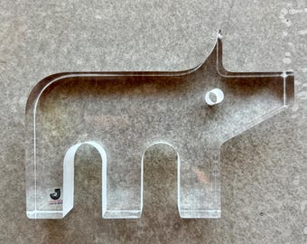Años 70 Silvio Russo Guzzini Lucite Animal Escultura Lobo Dingo Perro