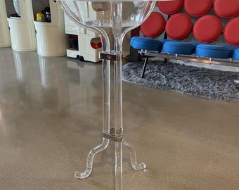 Mesa auxiliar con trípode de lucita, rara, terrario de Dorothy Thorpe Grainware