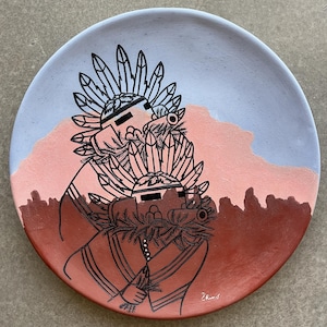 Graphic D. Chino Acoma Pueblo Indiansk Keramik Charger Väggskulptur