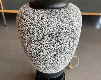 Lámpara de cerámica blanca y negra vermiculada de Paul Milet, años 20, Sèvres, Francia, Art Déco