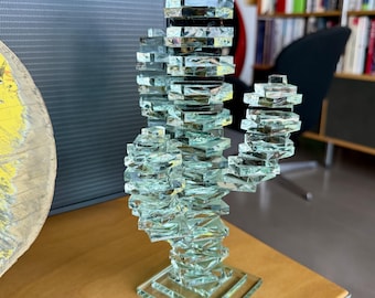 Escultura vintage de cactus saguaro de vidrio apilado de 3 brazos, estilo posmoderno geométrico.