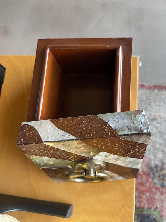 Postmodern Tessellated Polished Shell Maitland Sm… - image 2