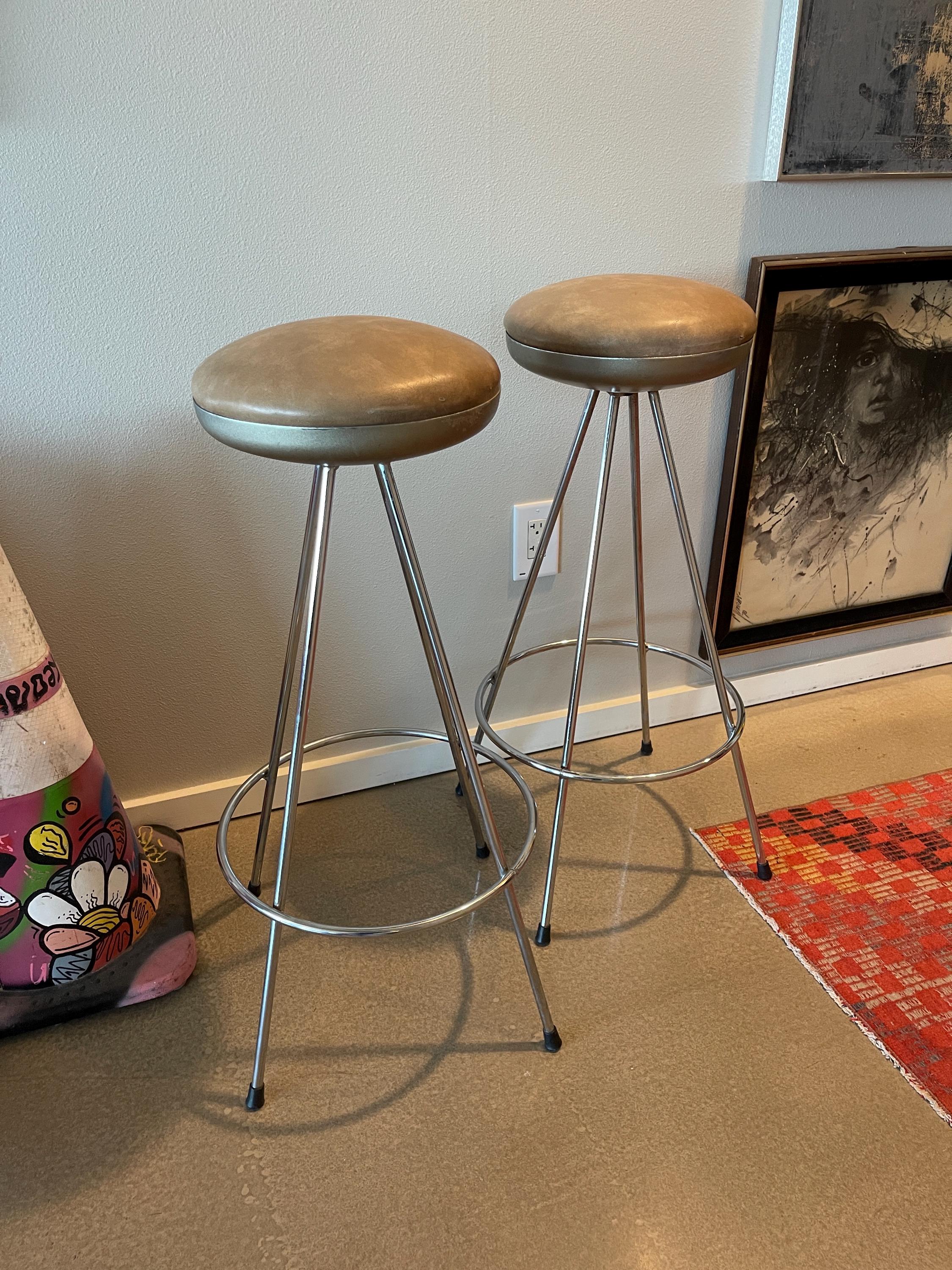 80s Sintesi Italy UFO Stools Space Age Atomic Sputnik Pair Set Bar