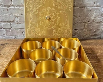 Indian Handmade Pure 100% Brass Spice Kitchen Storage Containers/ Masala Box/Storage Box/Decorative Round Spice Box/Wooden Spice box Gift