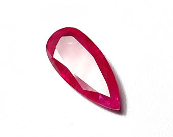Piedra de rubí rellena de vidrio, Cabujón de piedra preciosa rellena de vidrio de rubí de pera facetada roja Uso para hacer joyería Piedra, Cts, 11.50, Tamaño 23X10X5MM
