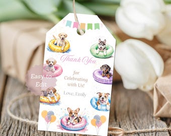 Può includere: Un'etichetta regalo bianca con illustrazioni ad acquerello di cuccioli in colorati salvagenti. L'etichetta include il testo "Thank You for Celebrating with Us! Love, Emily" ed è decorata con piccole bandiere e palloncini.