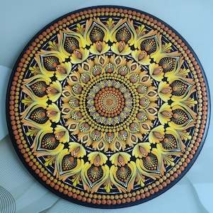 Mandala-kunst stip, helder zonnebloemgeel, handgeschilderd, 14 inch rond, MDF-plaat, meditatieve kunst, acrylschilderen, interieur, beste cadeau, kunst aan de muur