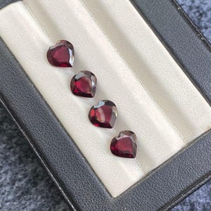 Heart Shape Garnet Cut Stone, Rhodolite Garnet Gemstone Cut Stone, 8MM Natural Red Garnet Faceted Loose Stone For Jewelry Making.