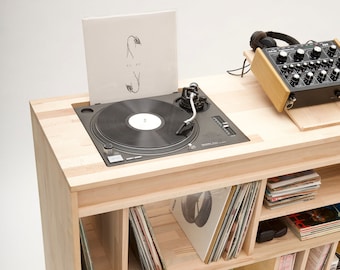 DJ Booth voor vinyldraaitafels en muziekbibliotheek