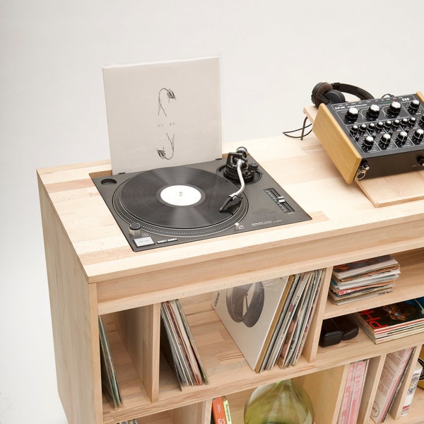 DJ Booth pour platines vinyles et bibliothèque musicale