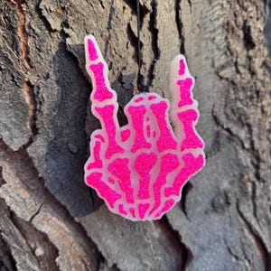 Skeleton hand freshie