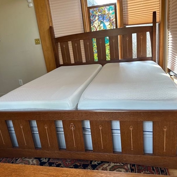 Stickley Furniture Solid Oak Harvey Ellis King Bed Frame JG Stickley