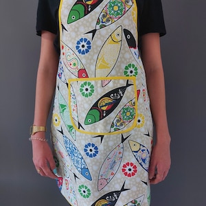 Portuguese apron, Portuguese gift, Apron with images of fish, Portuguese sardines