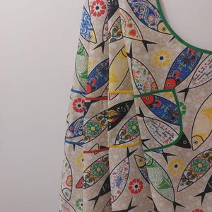 Portuguese apron,Kitchen apron, Portuguese gift, Apron with images of fish, Portuguese sardines, Gift.