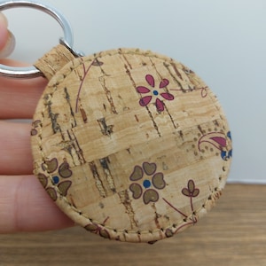 Cork key holder, Round key holder, Cork gift, Key holder with flowers, Portugal key holder,Portuguese key holder.