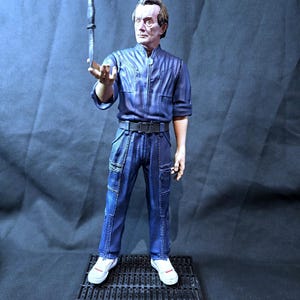 Aliens 1/6 Bishop Statue