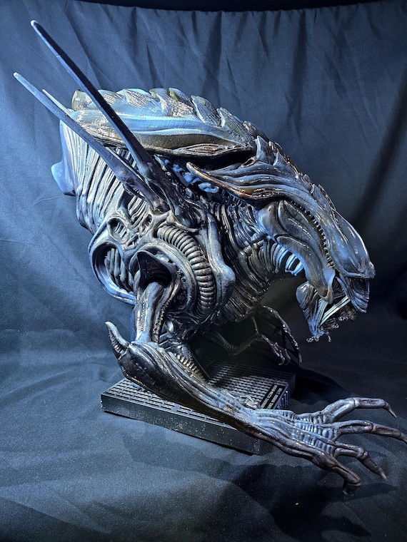 エイリアン・クイーンは426個限定 - Etsy 日本