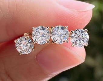 1.00 TCW Lab Grown Round Diamond Stud Earrings, Screw Back.