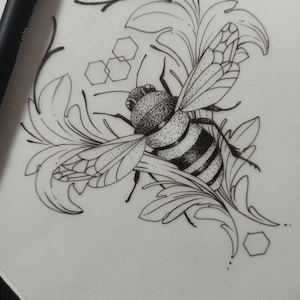 Bee, tattoo ideas, tattoo design, tattoo motive, ornament image 1