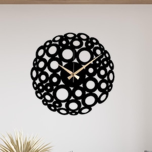 Modern Metal Circles Wall Clock: Minimalist Art Decor