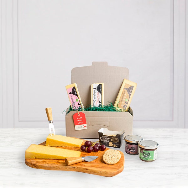 Cheese Hamper Gift Set | Includes Individually Wrapped Gourmet Cheeses, Marmalade, Chutney & Biscuits | Cheese Selection Box | Food Gift