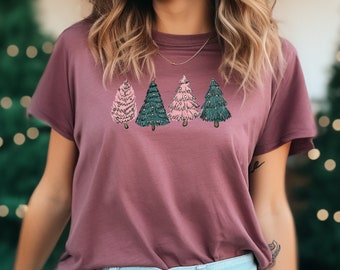 Christmas Tree Shirt, Merry Christmas Tee, Retro Christmas, Vintage Santa, Santa Shirts, Cute Christmas Shirt, Christmas Gift Women