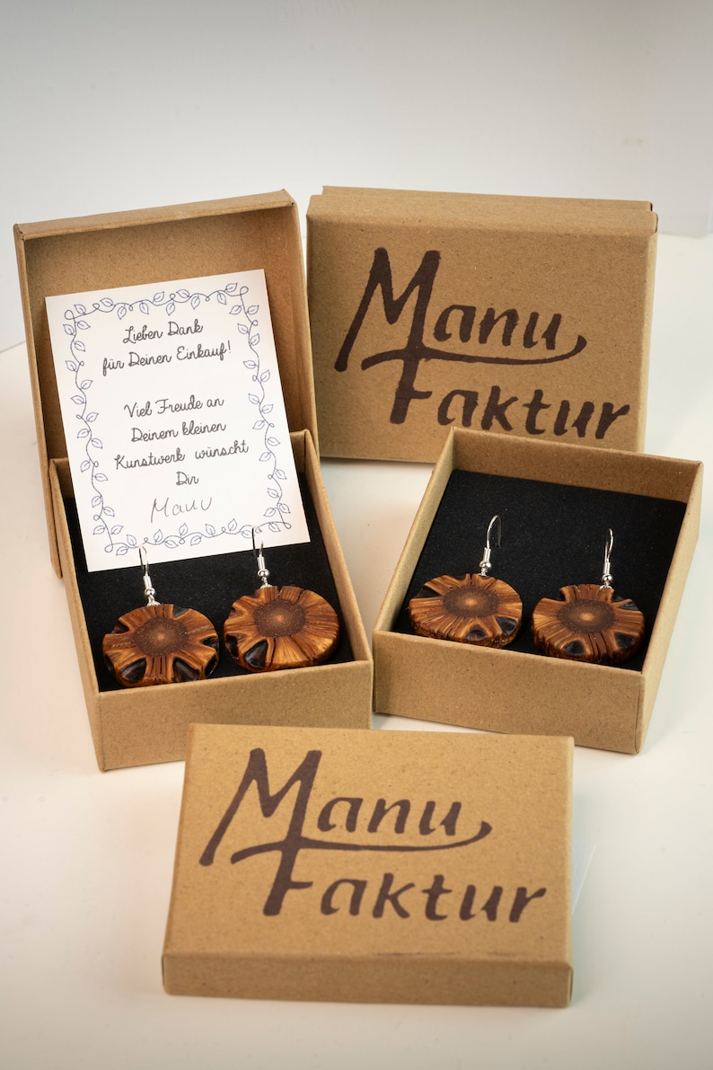 Banksia wooden earrings handmade with fascinating grain image 4