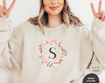 Personalisierter Pullover, Kundenspezifisches Anfangsmonogramm-Sweatshirt, personalisiertes Geschenk für sie, Vintages Blumen-Sweatshirt, personalisierter Blumen-Pullover