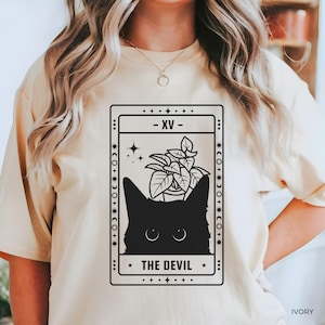 Tee shirt carte tarot drôle chat noir T-shirt chat de sorcellerie humour cadeau tarot pour maman chat noir T shirt couleurs confort amoureux des chats cadeaux d'anniversaire