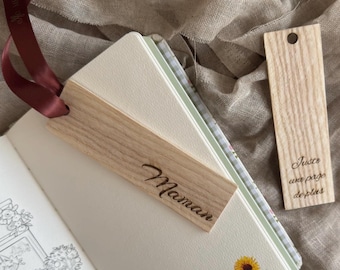 Customizable bookmark