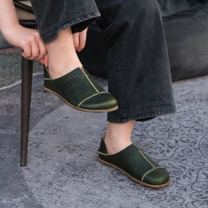 Women Barefoot Shoes, Greasy Green Leather Shoes, Handmade Zero Drop Women Shoes