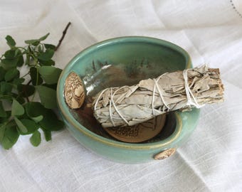 Handmade Sacred Smudge bowl | Spiritual Tool | Smoke Cleansing
