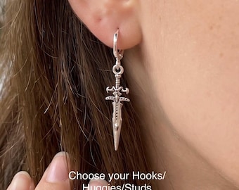 Svärdörhängen med hänge | Silversvärdsmycken | Medeltida örhängen | Gotiska accessoarer | Unik present till honom eller henne | Fantasysmycken
