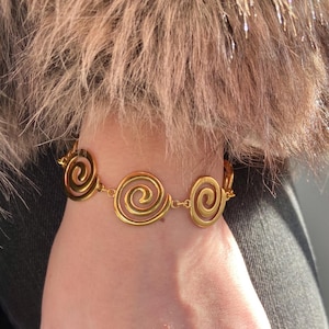 Gold Spiral Bracelet Stainless Steel | Tarnish-resistant Geometric Swirl Bracelet | Minimalist Gold Jewelry | Modern Statement Bracelet