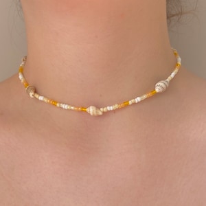 Collar de cuentas de semillas de concha: joyería de estilo costero, estilo bohemio playero e inspirado en el océano. Cadena tropical única para ella, regalo navideño para mujeres