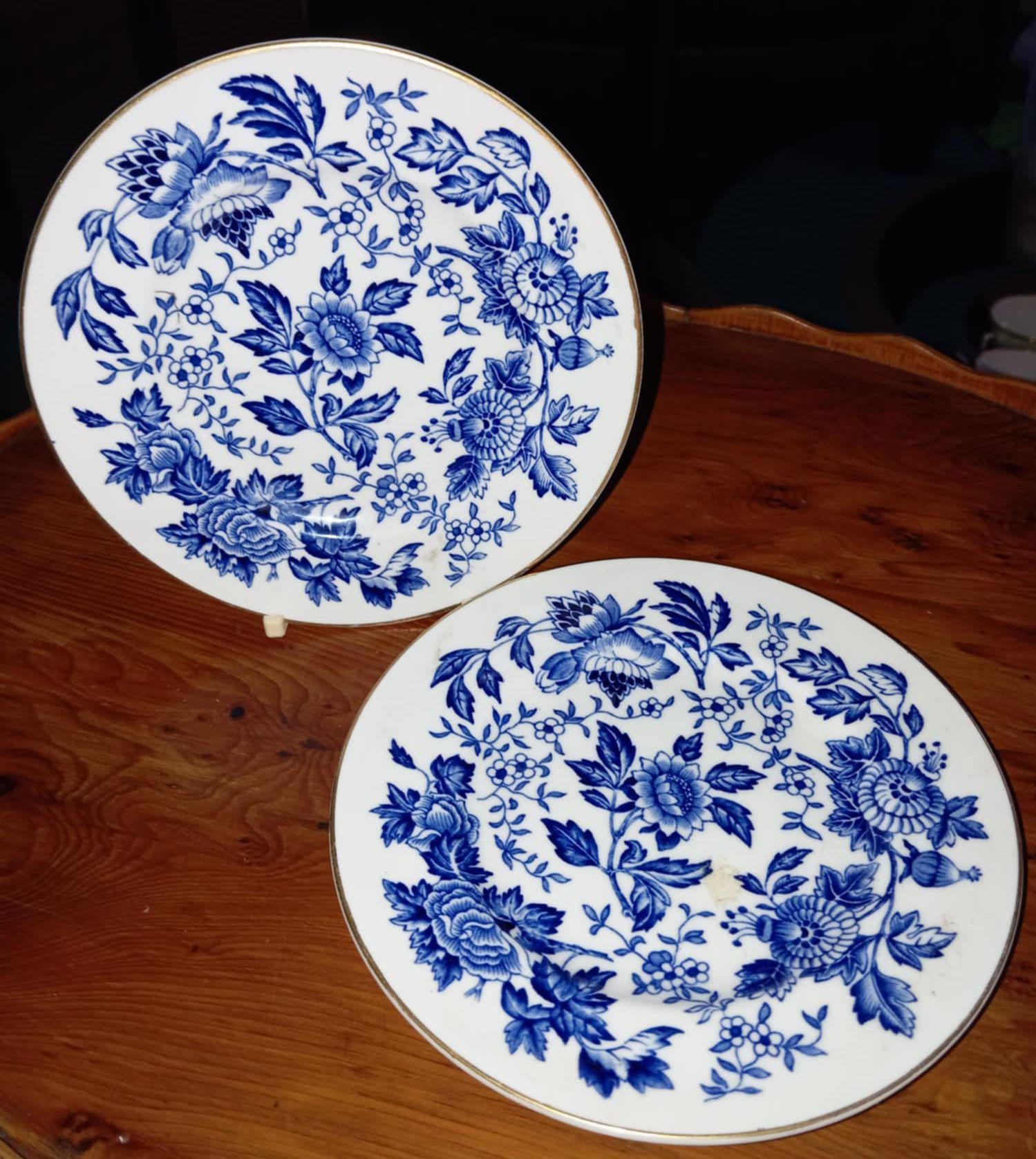 ヴィンテージ ブルー フローラル ウェッジウッド プレート - 2枚セット