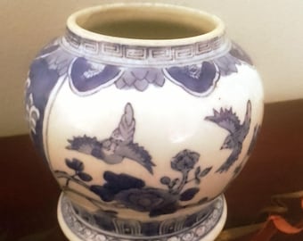中国康熙帝の青白陶器の梅蓋壺 - Etsy 日本