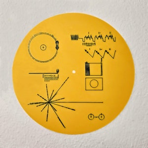 Déco murale dorée de la pochette du disque Voyager