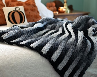 CROCHET PATTERN & Photo Tutorial / Cinder and Smoke Throw / Chunky Blanket / Step by Step guide / Color Pooled Mosaic Crochet / PDF download
