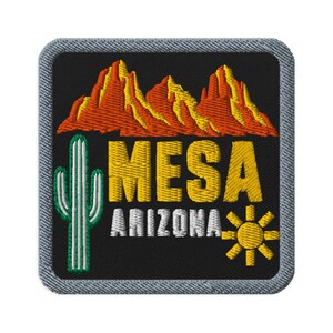 Broderad souvenirlapp med kaktus och sol i Mesa, Arizona - fyrkantig, oval eller rund form, stryk-på, sy-på, samlarobjekt
