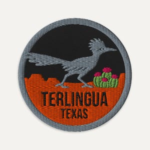 Geborduurde patch met woestijnrenvogel uit Terlingua, Texas, souvenir uit Big Bend, cadeau uit West-Texas, aandenken aan de Chihuahuan-woestijn.