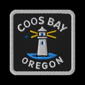 Broderad lapp med fyrkantig souvenir- och reselapp med strykbar baksida i Coos Bay, Oregon