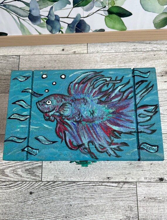 betta fish trinket box Betta Fish Keepsake/trinket Box: Hand Painted