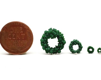 Holiday Wreath - HO Scale, N Scale, Z Scale, O Scale, S Scale | Model Train Scenery