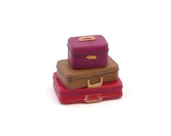 Suitcases - Stack of 3 - HO Scale, N Scale, Z Scale, S Scale | Model Train Scenery