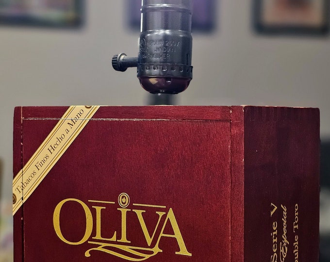 Oliva Double Toro Cigar Box Lamp