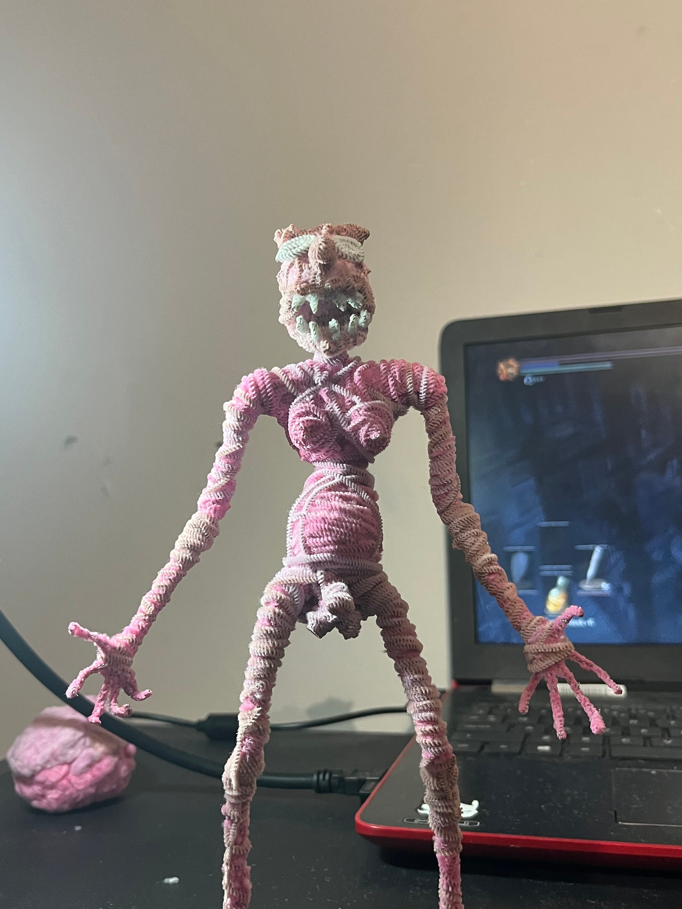 pipecleaner creature/monster