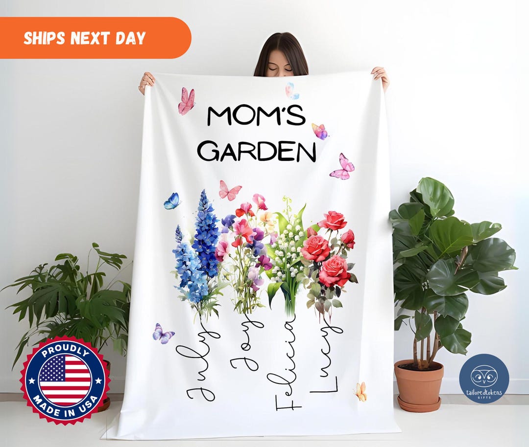 Grandkids Make Life Grand - Family Personalized Custom Blanket - Gift For Mom, Grandma