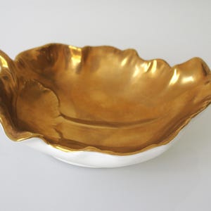 Este Ceramiche for Thomas Goode Gold Ceramic Leaf Dish Made in Italy - Elegant Artisanal Italian Gilt Leaf Dish