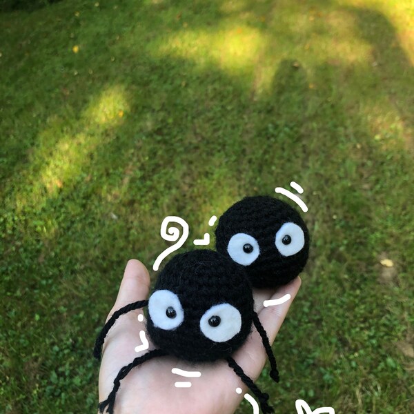 Ghibli's (Unofficial) Sooth Sprite (Susuwatari) - Handmade Crochet - Amigurumi/Keychain